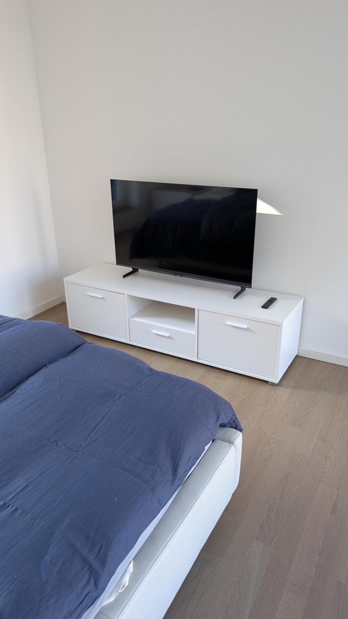 Doublebedroom With Bath Doppelzimmer Mit Bad Privatunterkunft München